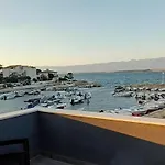 Sana 1 بيت للعطل